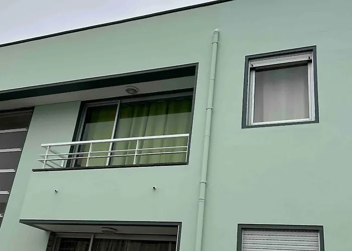 The Quiet Corner Arrifes