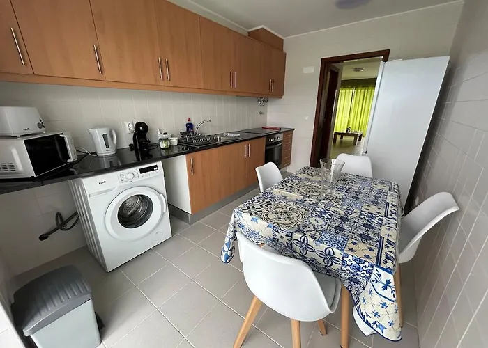 The Quiet Corner Arrifes